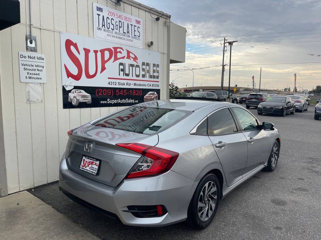 2017 Honda Civic Image 8