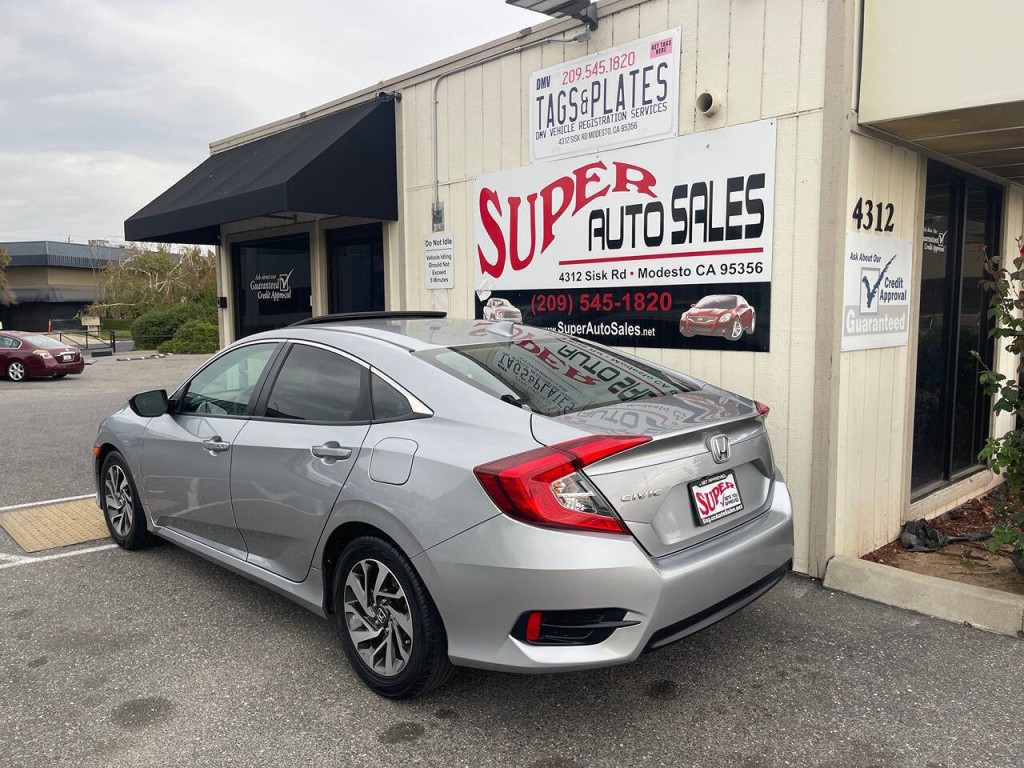 2017 Honda Civic Image 9