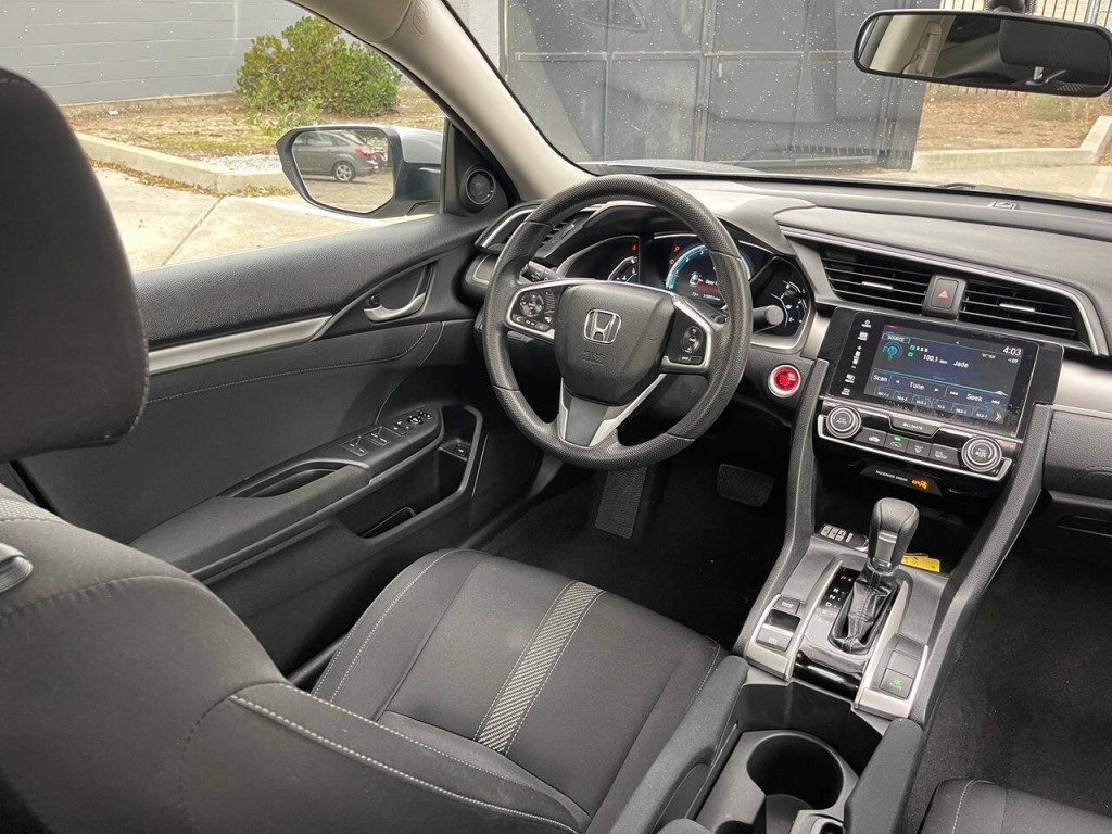 2017 Honda Civic Image 16