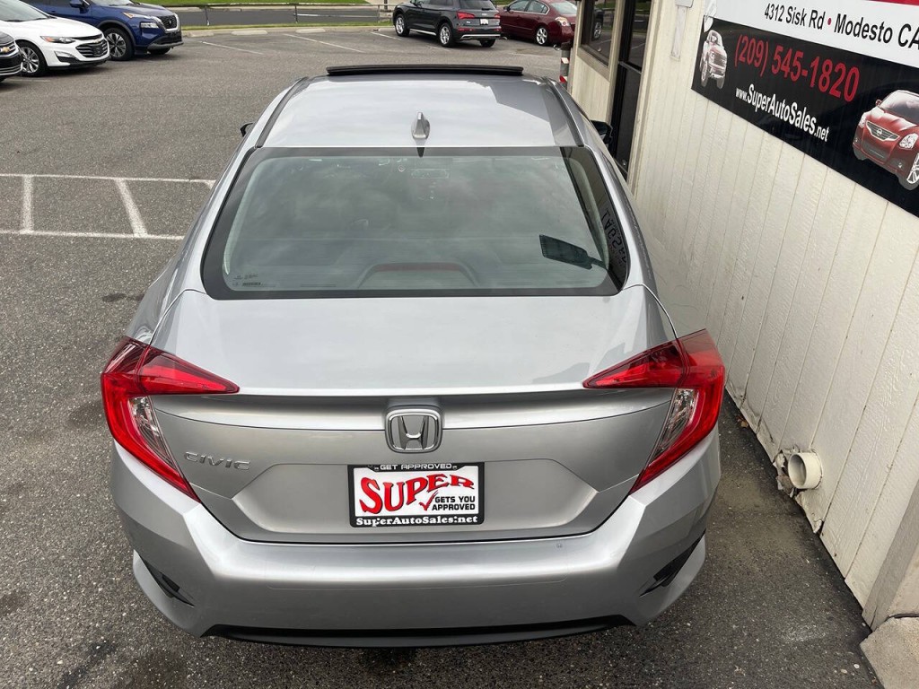 2017 Honda Civic Image 28