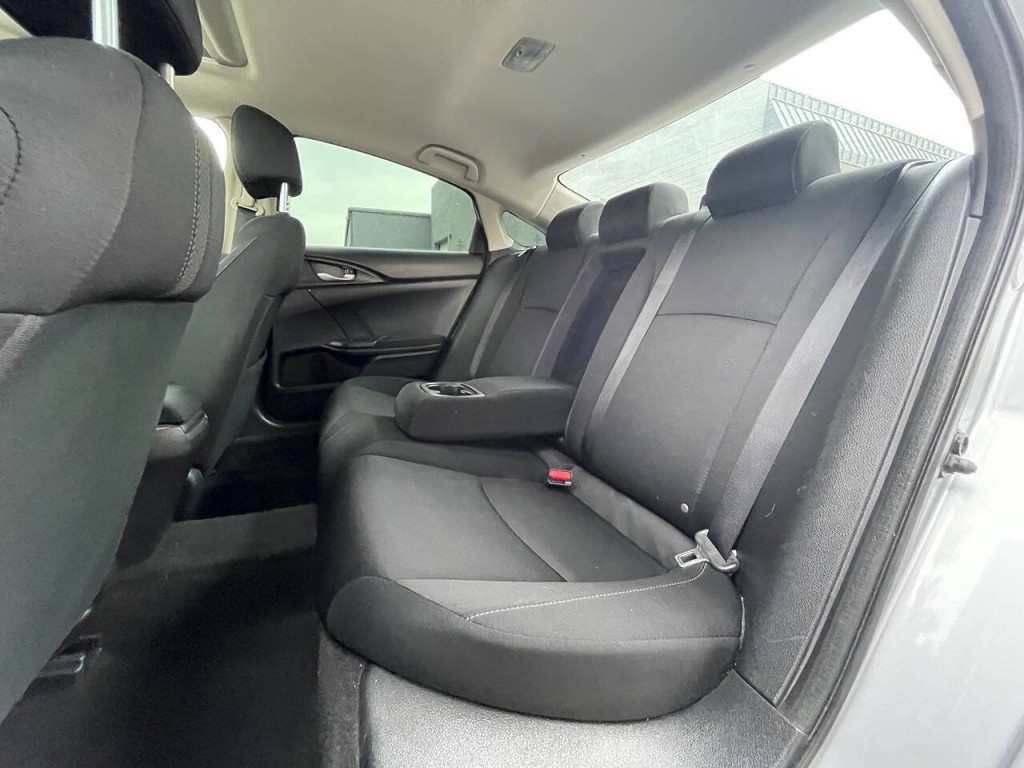 2017 Honda Civic Image 31