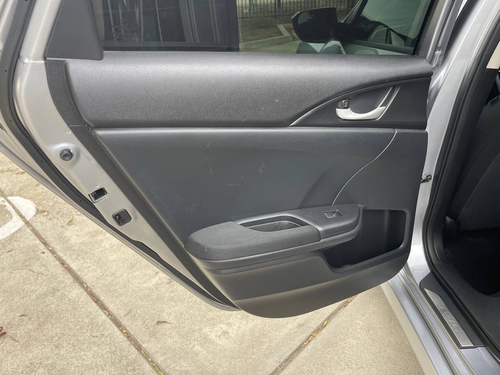 2017 Honda Civic Image 36