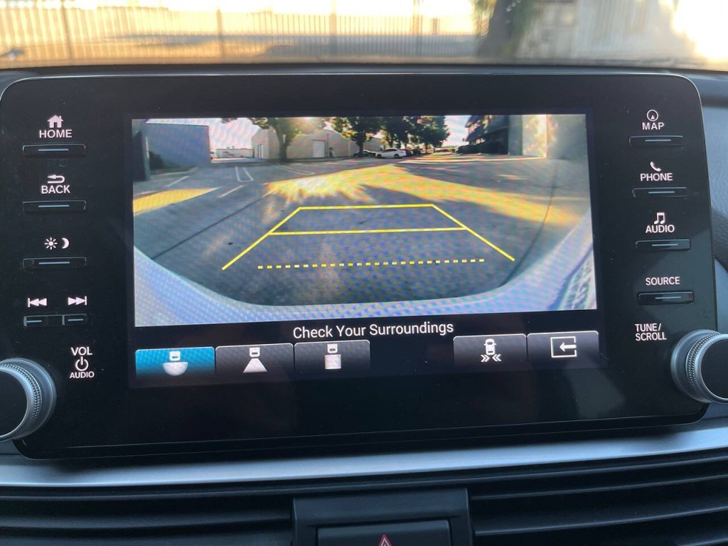 2020 Honda Accord Image 19