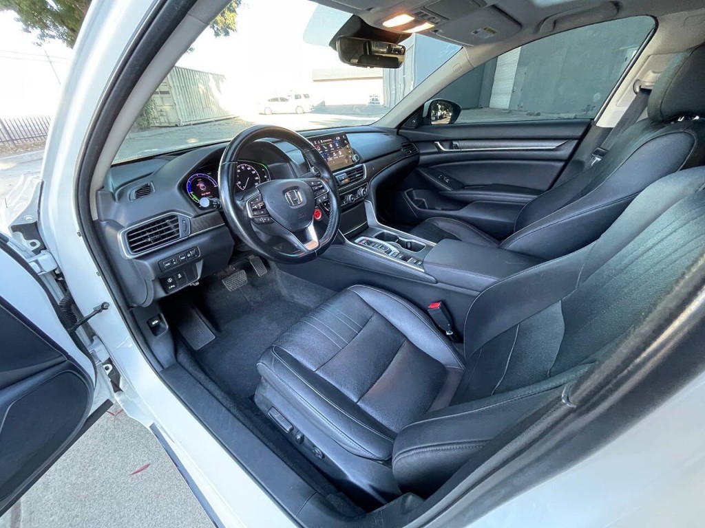 2020 Honda Accord Image 29