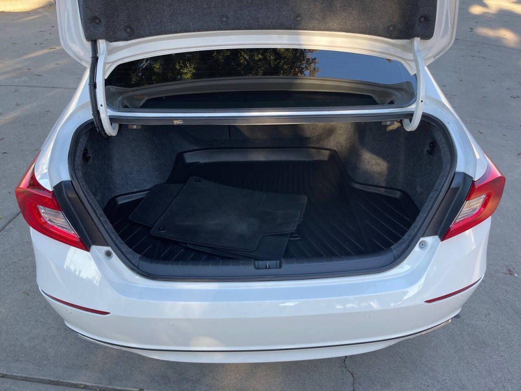 2020 Honda Accord Image 46