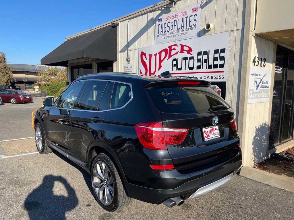 2017 BMW X3 Image 11