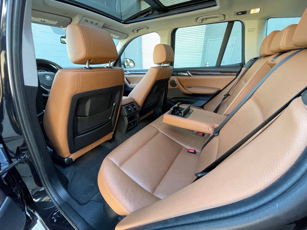 2017 BMW X3 Image 31