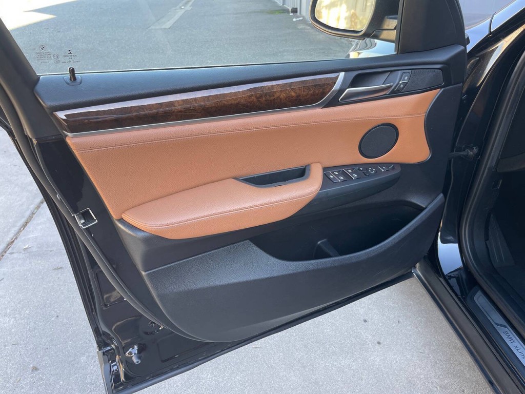 2017 BMW X3 Image 38