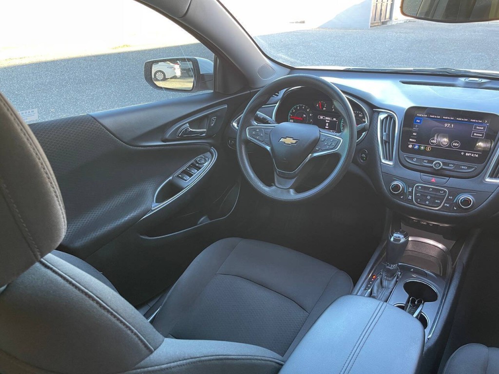 2020 Chevrolet Malibu Image 16