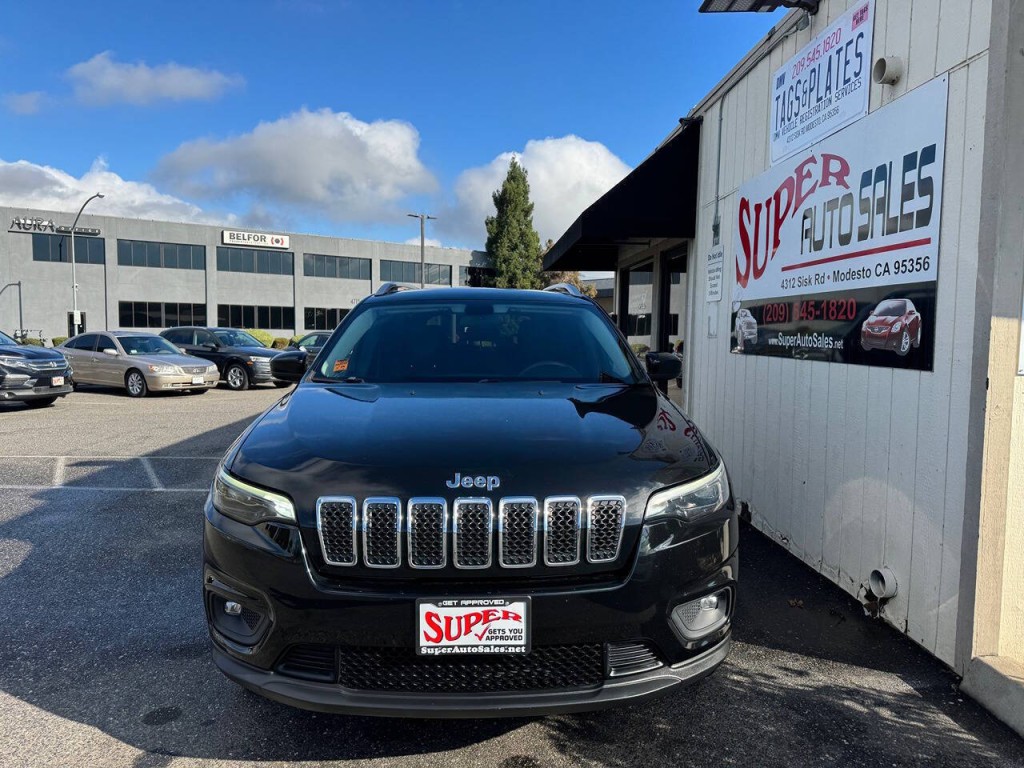 2019 Jeep Cherokee Image 3