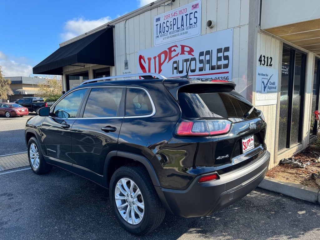 2019 Jeep Cherokee Image 10