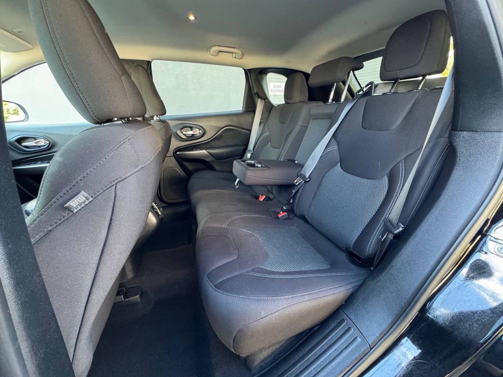 2019 Jeep Cherokee Image 31