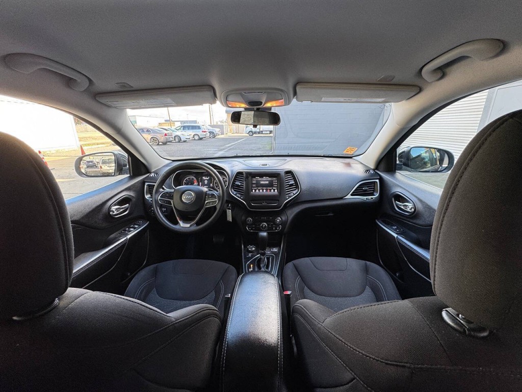 2019 Jeep Cherokee Image 33