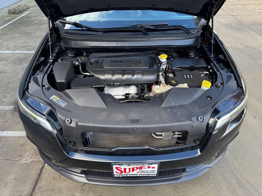 2019 Jeep Cherokee Image 42