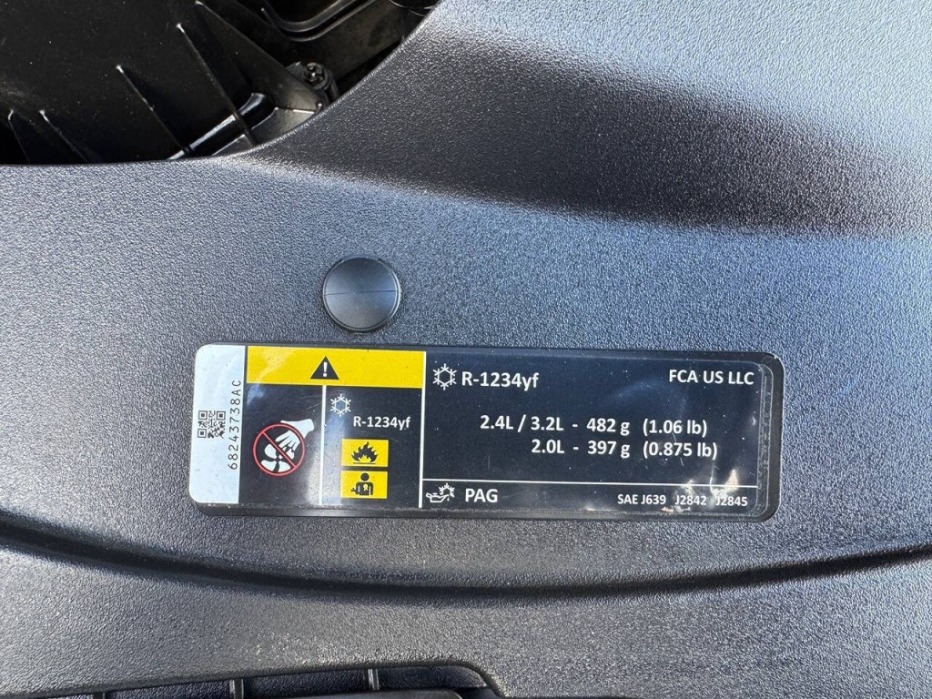 2019 Jeep Cherokee Image 46