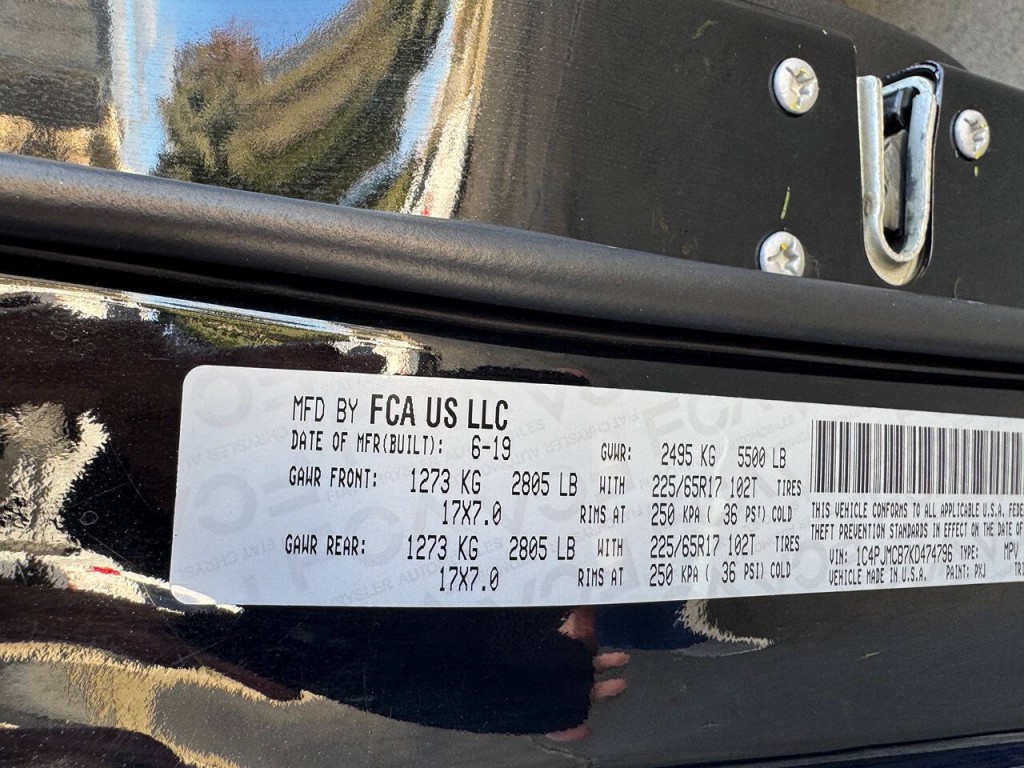 2019 Jeep Cherokee Image 48