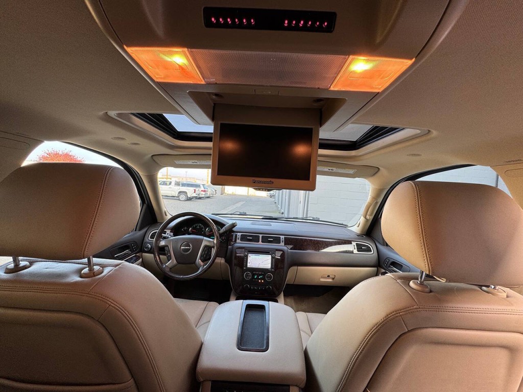 2012 GMC Yukon Image 18