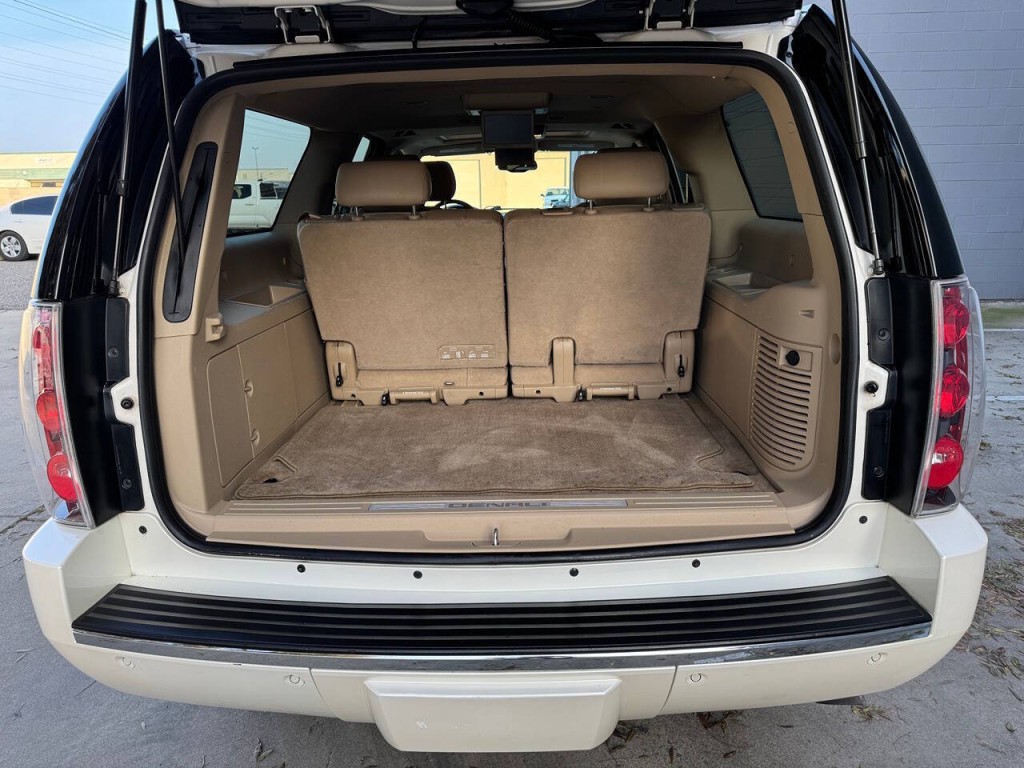 2012 GMC Yukon Image 40