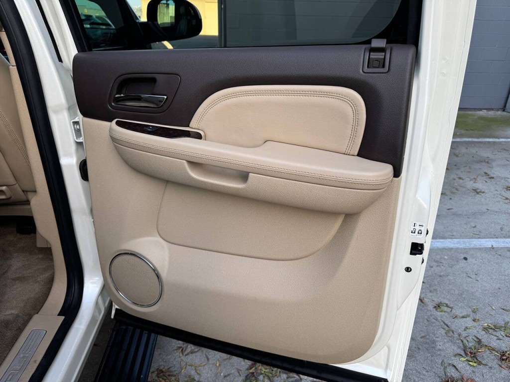 2012 GMC Yukon Image 43