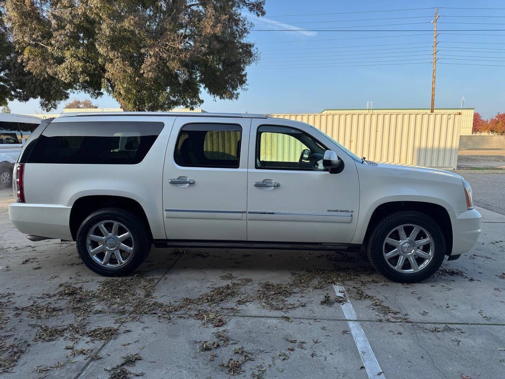 2012 GMC Yukon Image 60