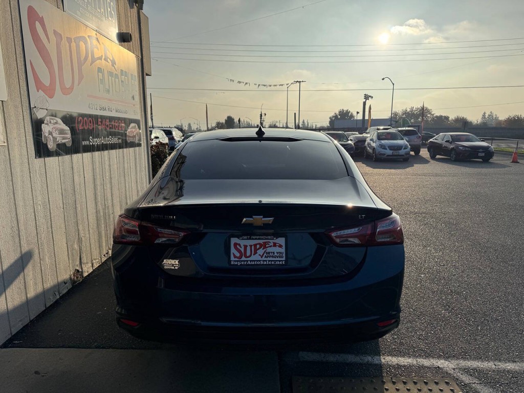 2019 Chevrolet Malibu Image 4