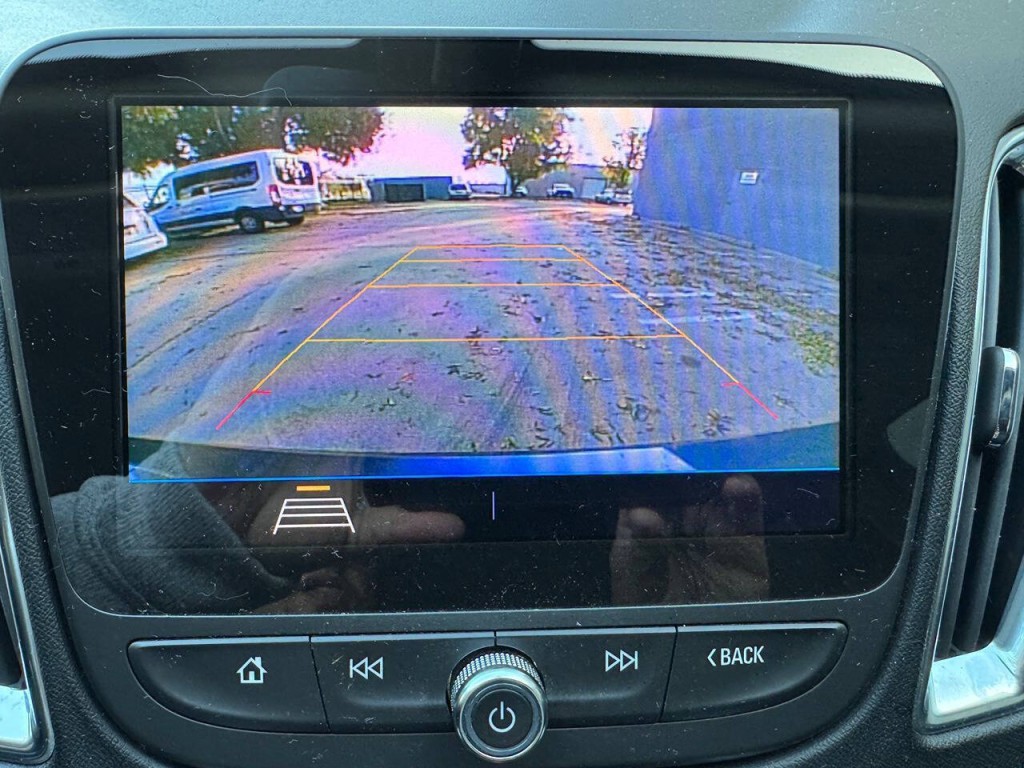 2019 Chevrolet Malibu Image 18