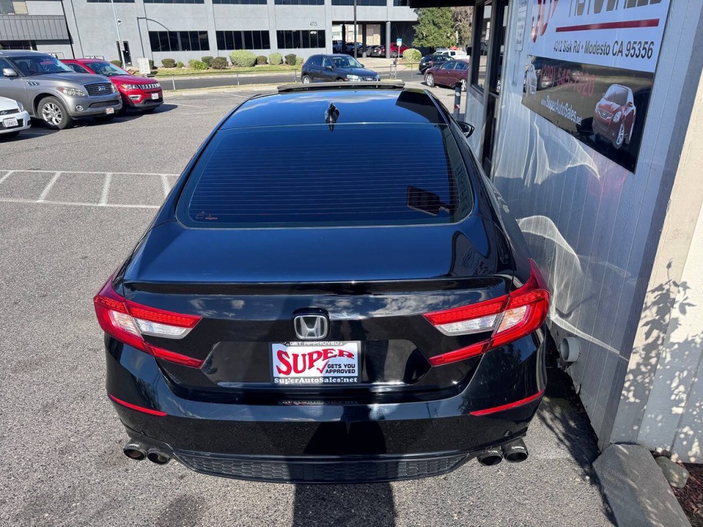 2018 Honda Accord Image 28