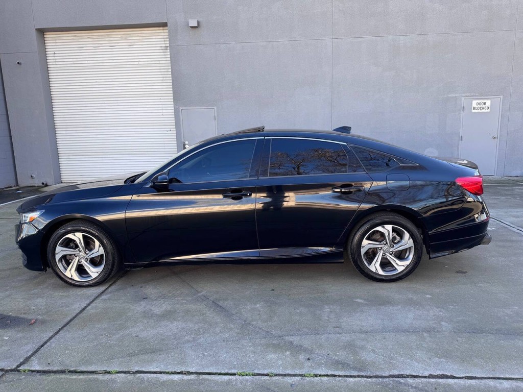 2018 Honda Accord Image 57