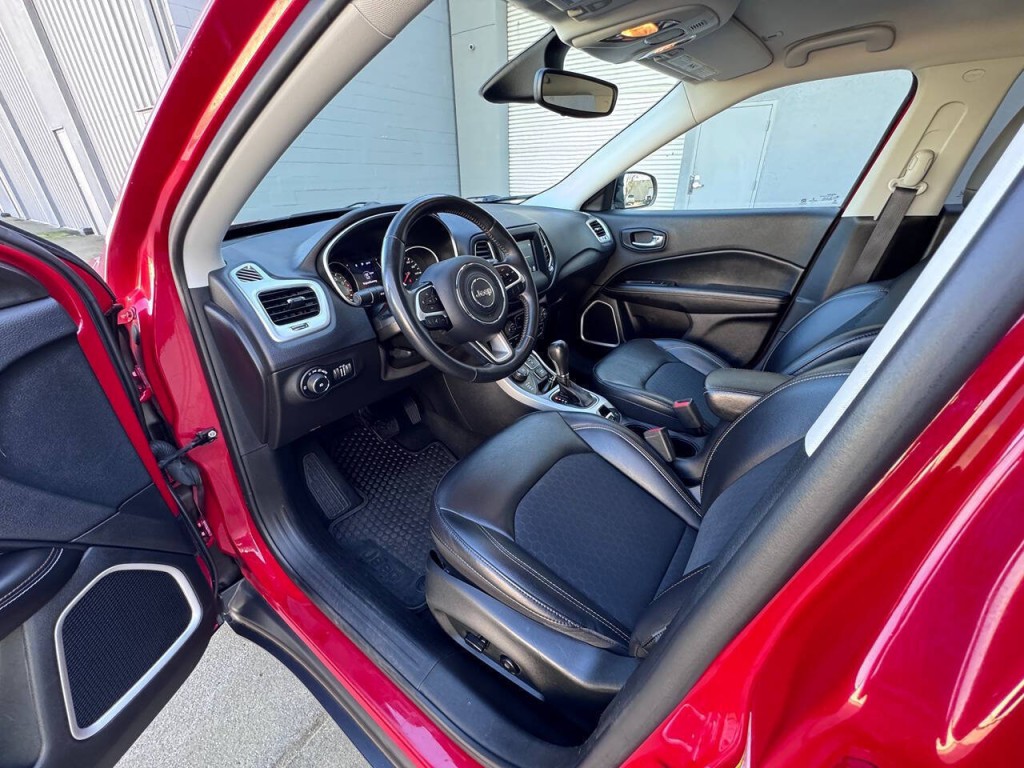 2019 Jeep Compass Image 29
