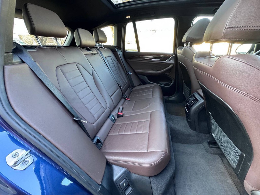 2019 BMW X3 Image 32