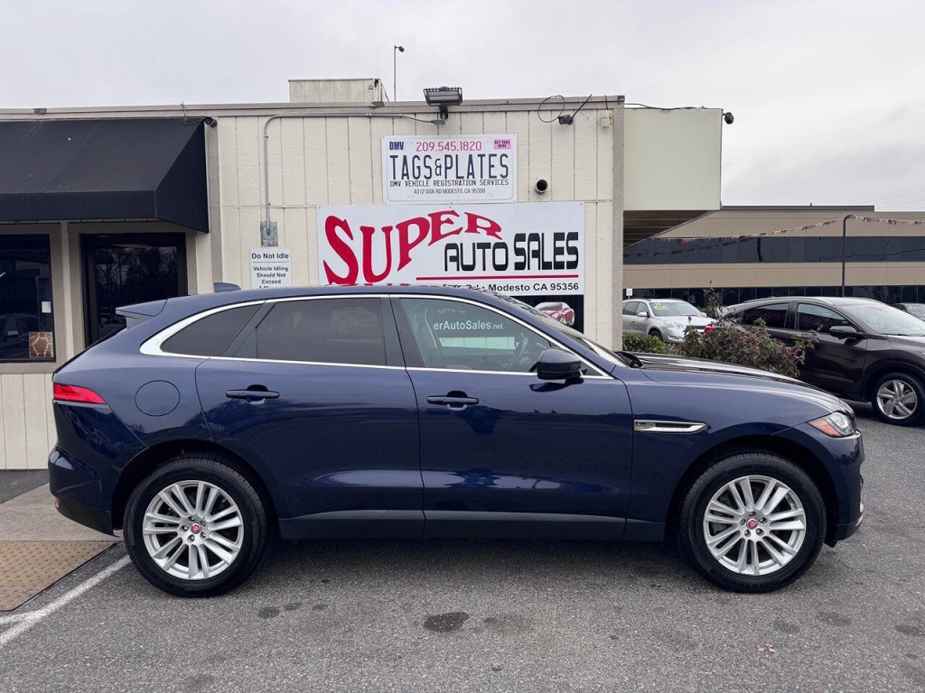 2017 Jaguar F-PACE Image 7