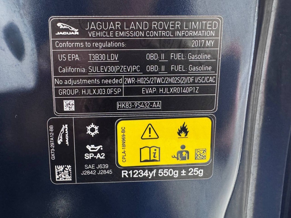 2017 Jaguar F-PACE Image 52