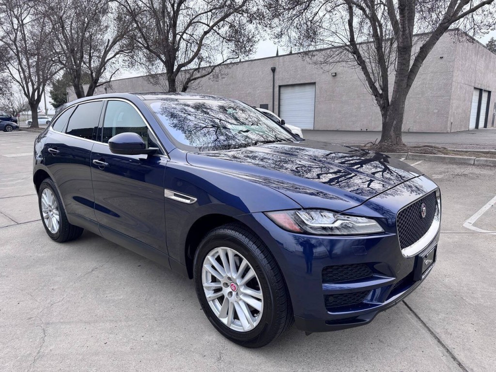 2017 Jaguar F-PACE Image 59