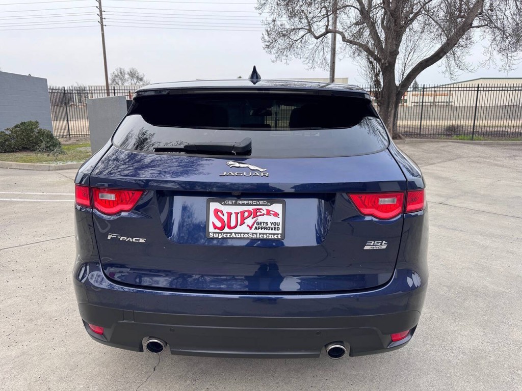 2017 Jaguar F-PACE Image 62