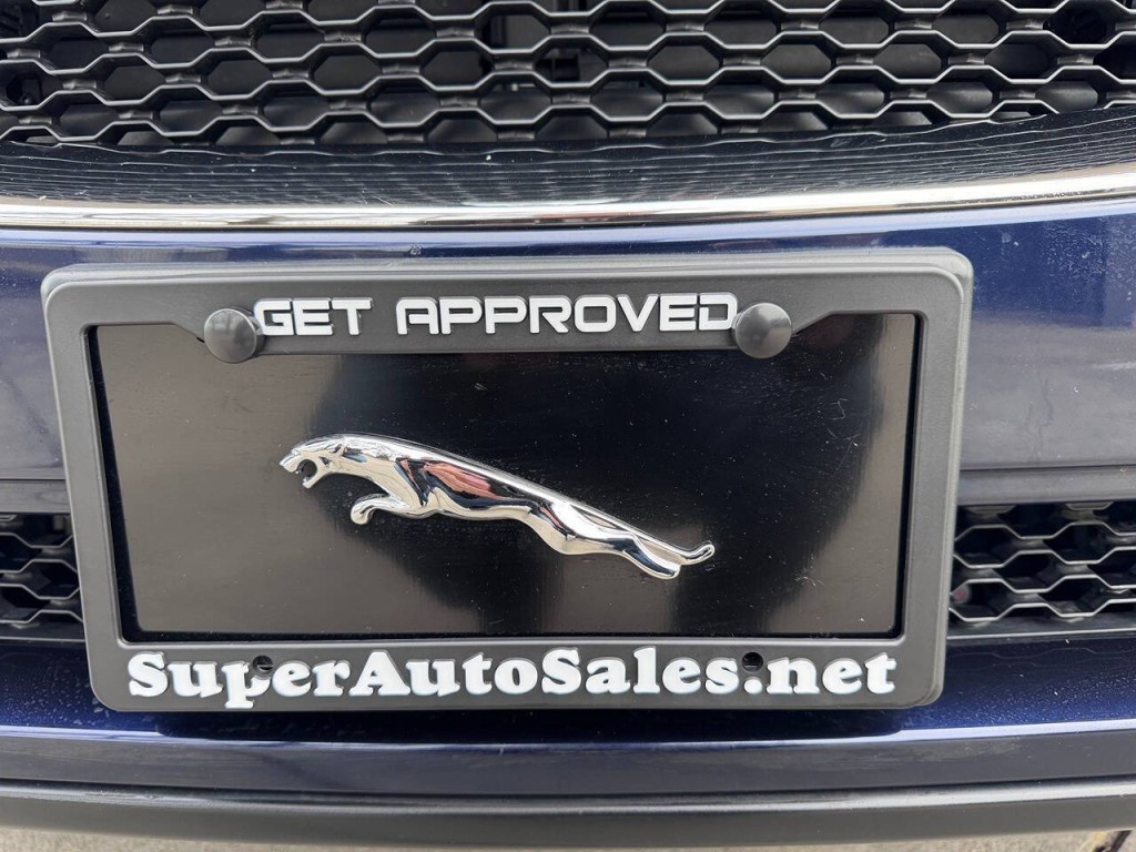 2017 Jaguar F-PACE Image 67