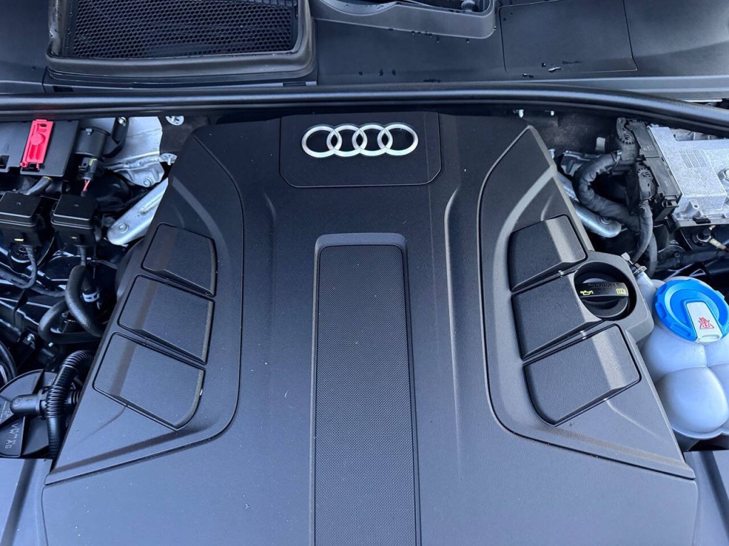 2017 Audi Q7 Image 47