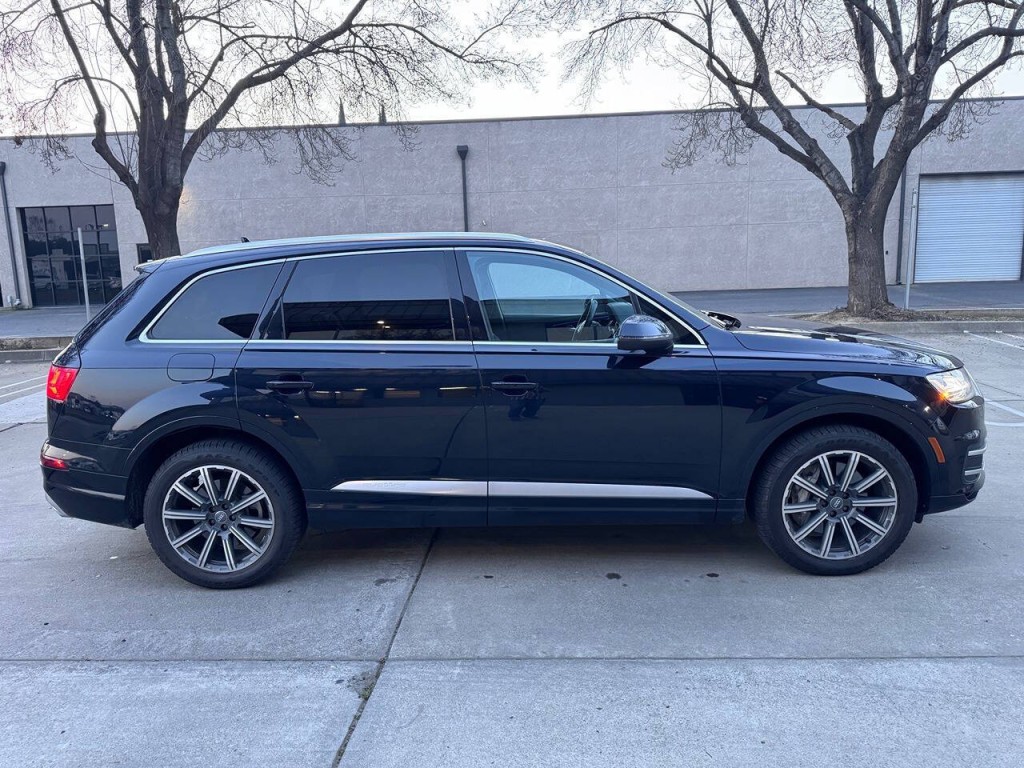 2017 Audi Q7 Image 61