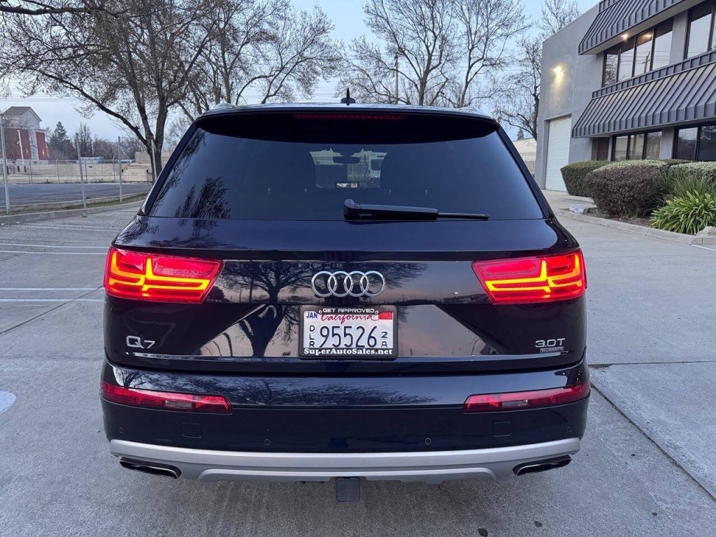 2017 Audi Q7 Image 63