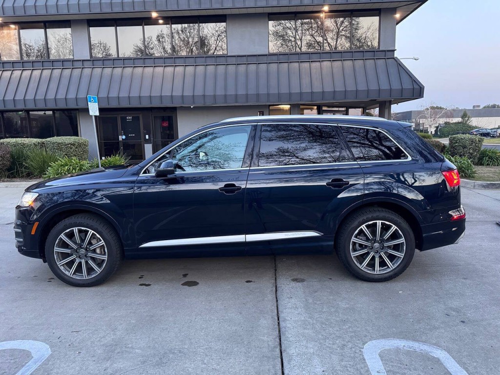 2017 Audi Q7 Image 65