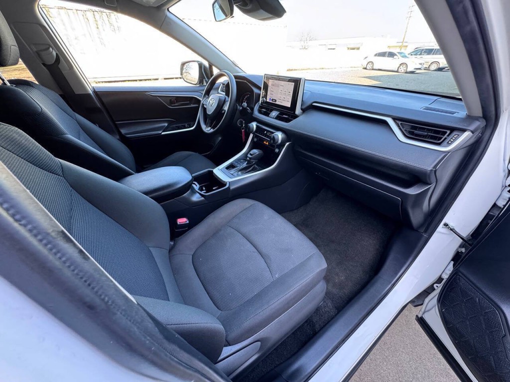 2024 Toyota Rav4 Image 32
