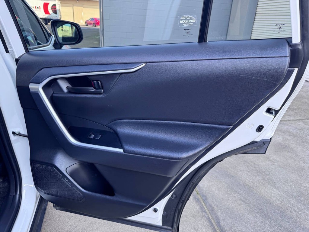 2024 Toyota Rav4 Image 38