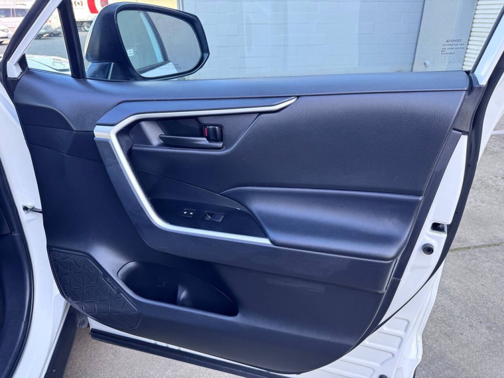 2024 Toyota Rav4 Image 39
