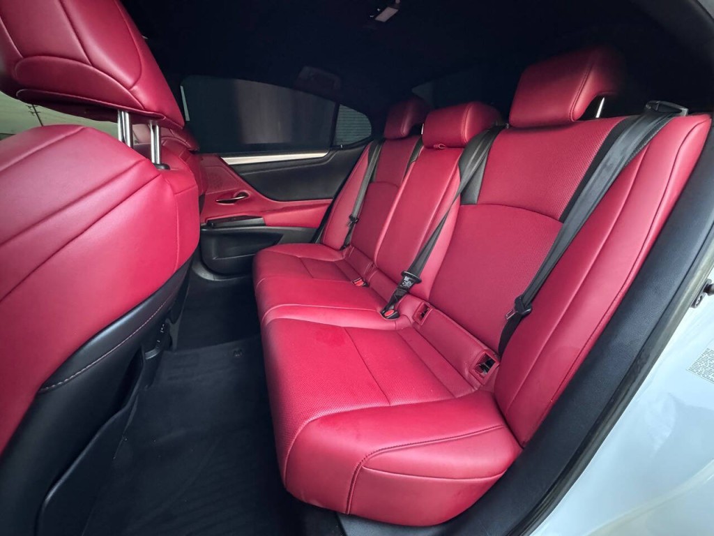 2019 Lexus ES 350 Image 13