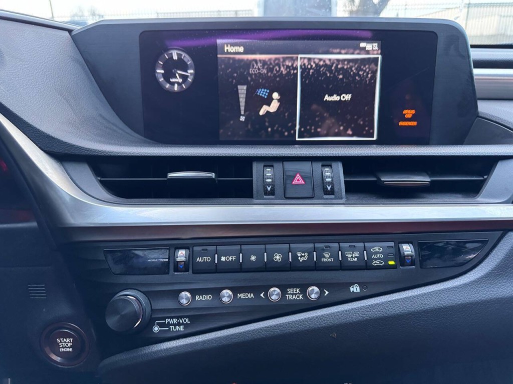 2019 Lexus ES 350 Image 19