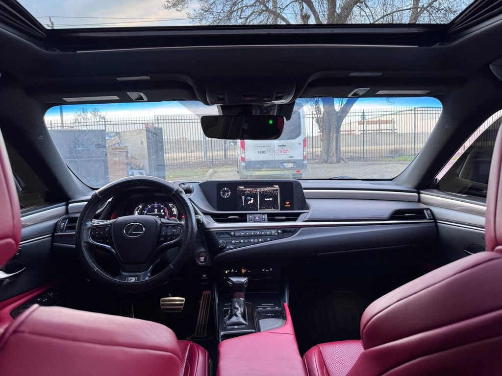 2019 Lexus ES 350 Image 34