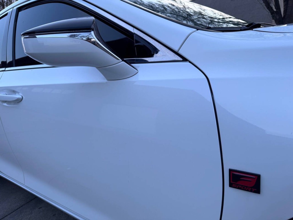 2019 Lexus ES 350 Image 40