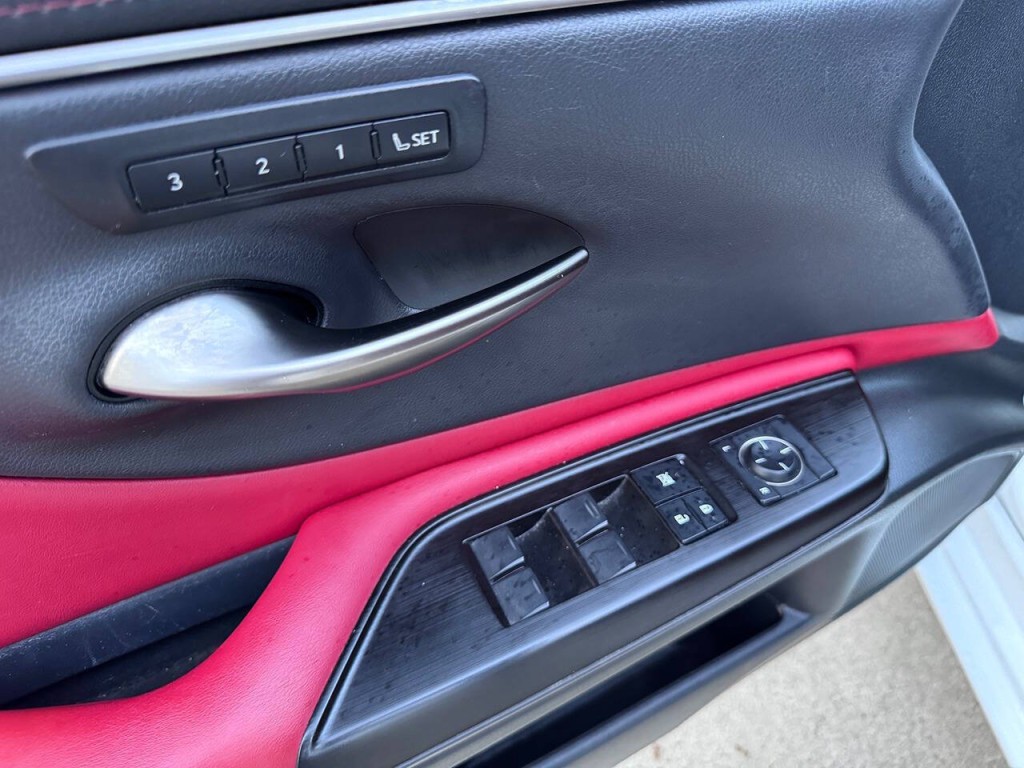 2019 Lexus ES 350 Image 44