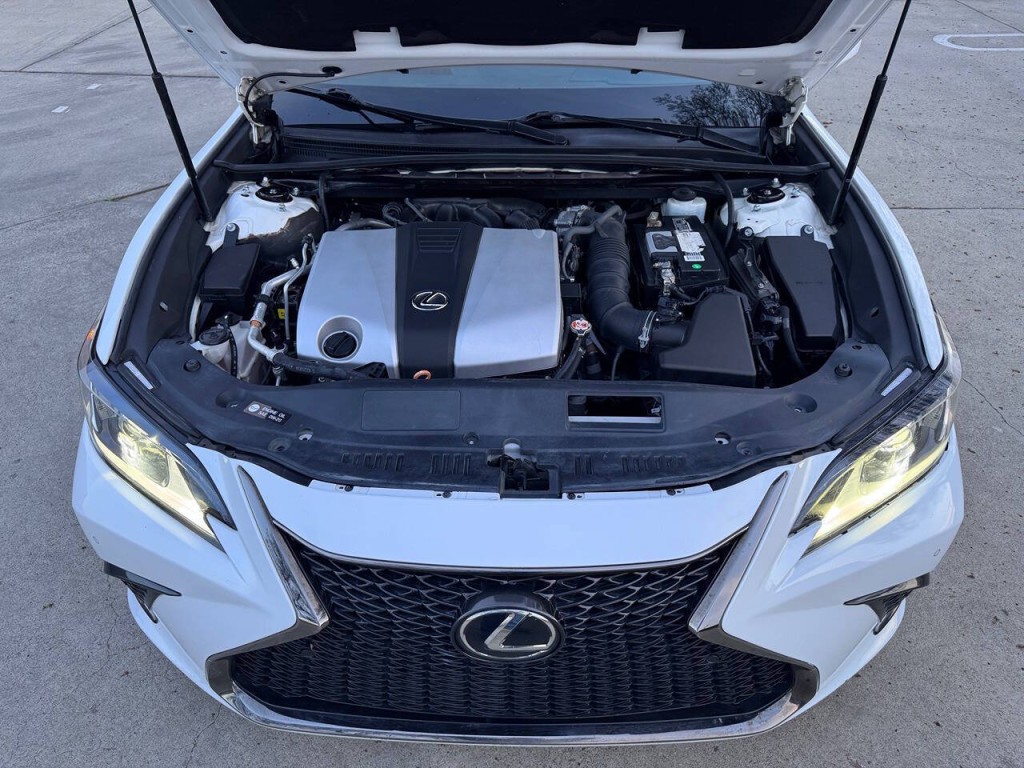 2019 Lexus ES 350 Image 50