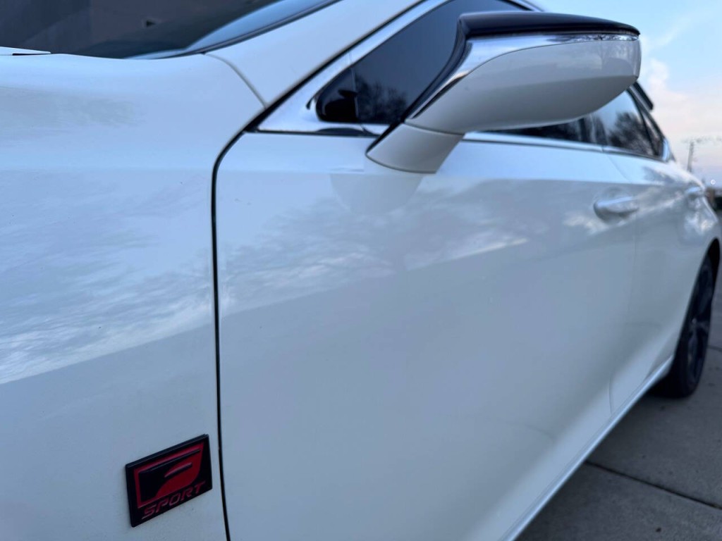 2019 Lexus ES 350 Image 58