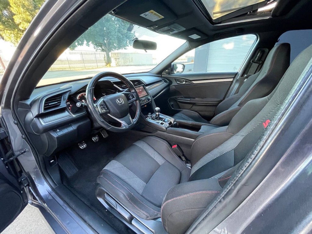 2017 Honda Civic Image 29